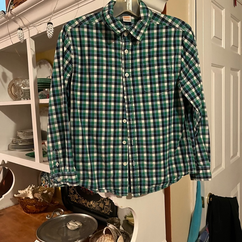Boys button down dress shirt. Great condition!